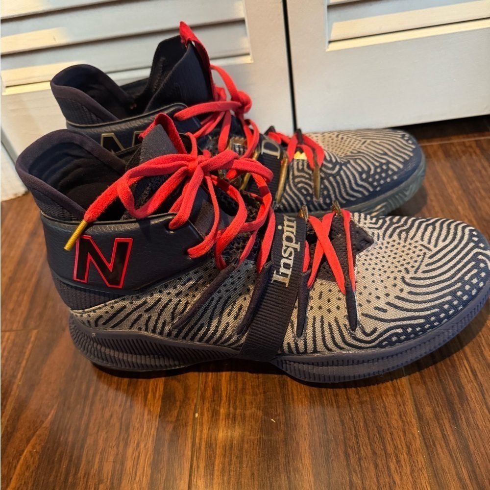 Size 9 - Men’s New Balance OMN1S Black History Month 2020